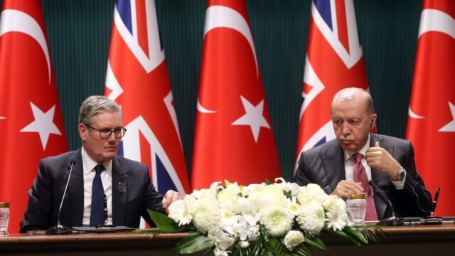 Πισώπλατη μαχαιριά των Εγγλέζων στον Ελληνισμό…