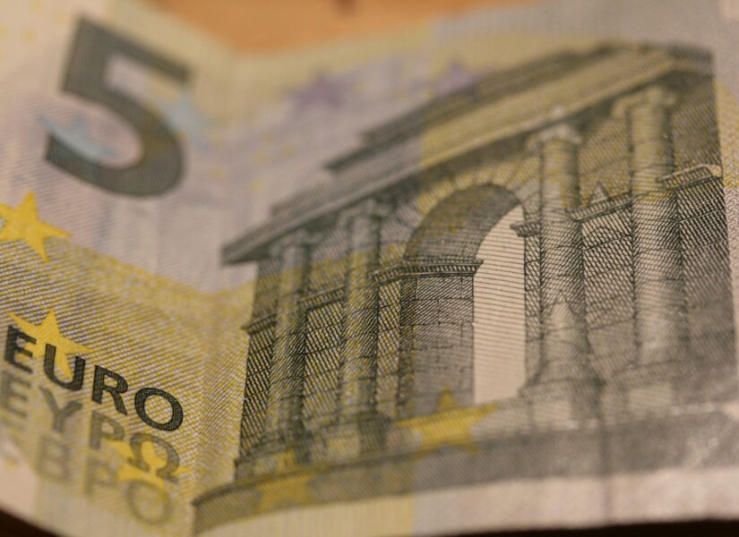 Τραπεζικές καταθέσεις: Τι δείχνουν τα στοιχεία της Τράπεζας της Ελλάδος