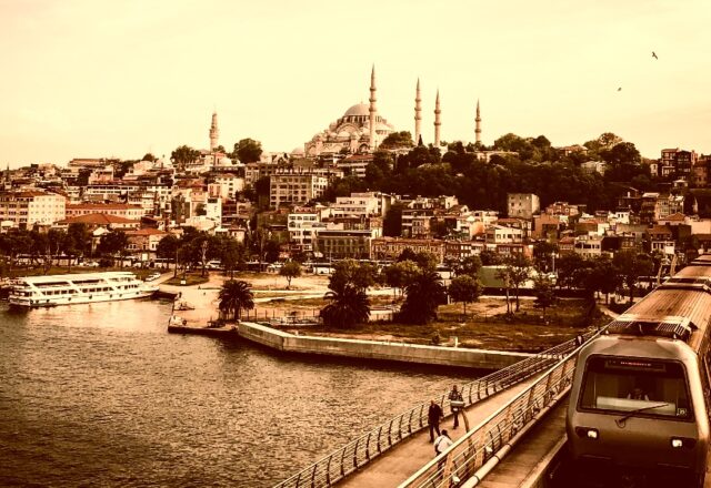 Κωνσταντινούπολη: Μια εξομολόγηση στην Ιέρεια…