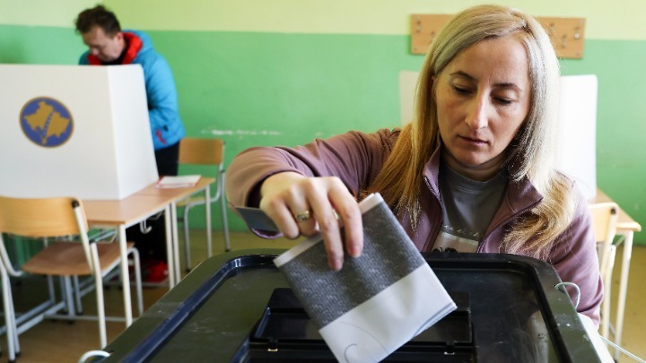 Σχηματισμός κυβέρνησης και δημοτικές εκλογές στο Κόσσοβο