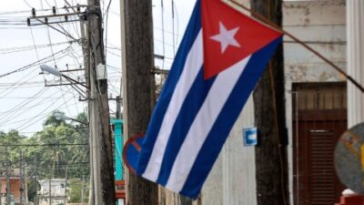 Ο Κάστρο μετέχει στις αποφάσεις, δήλωσε η βουλευτής κόρη του