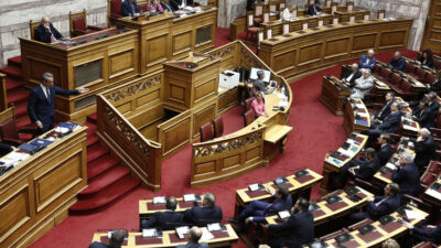 Σε κρίση σύσσωμο το κομματικό σύστημα