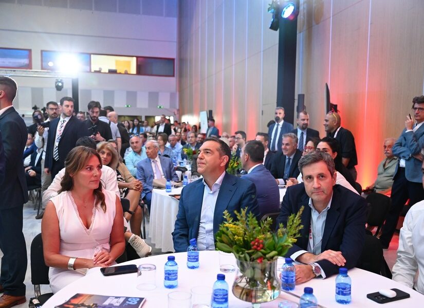 Ένα κόμμα προσχωρεί σ' ένα πρόσωπο! – Ο ΣΥΡΙΖΑ προσδένεται στον Τσίπρα! Αλέξης Τσίπρας