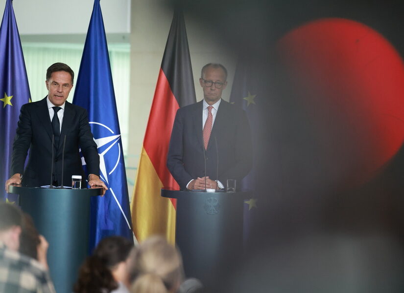 Τί επιπτώσεις θα έχει ο επανεξοπλισμός της Γερμανίας, Κώστας Μελάς