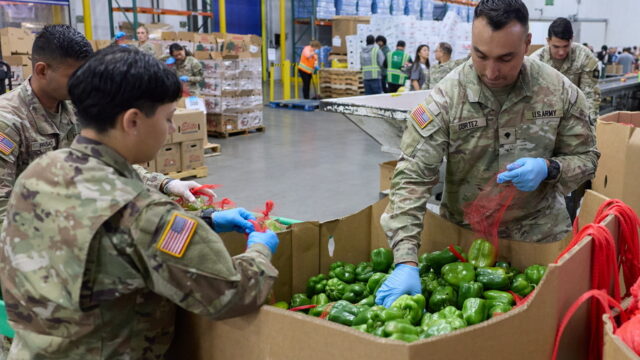 ΗΠΑ: Μειωμένα βοηθήματα στους απόρους λόγω “κλεισίματος” της ομοσπονδιακής κυβέρνησης