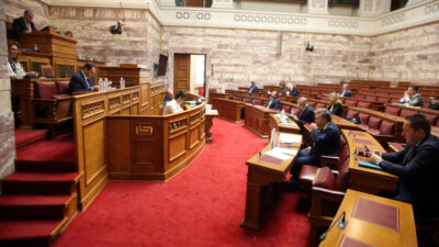 "Μυρίζει μπαρούτι" η ΝΔ: Πρωτοβουλίες βουλευτών για ΕΛΤΑ - Στο "στόχαστρο" ο Χατζηδάκης