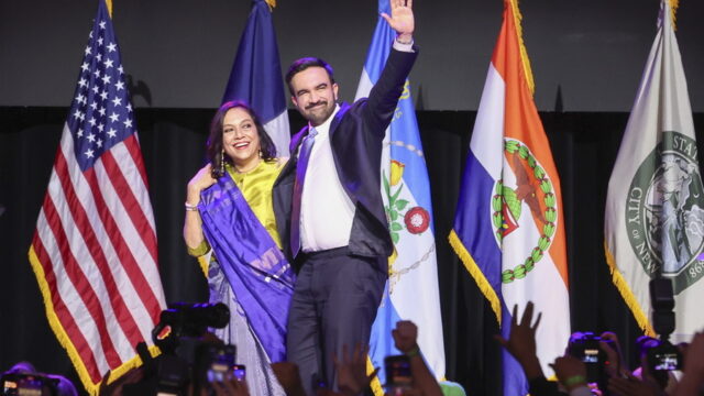 Τι μπορεί να μάθει ο Μαμντάνι από την Ελλάδα του 2015