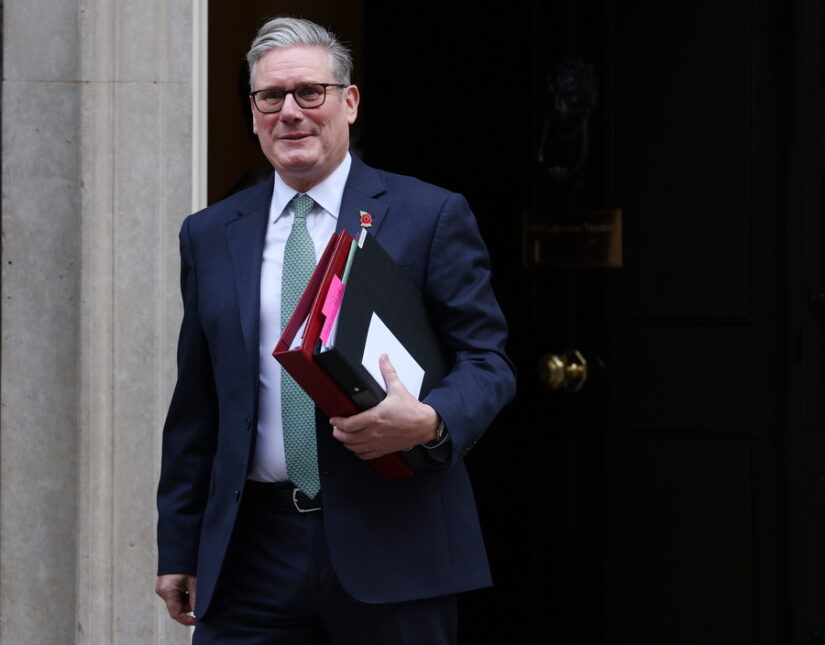 Στάρμερ: Προσβλητική η δήλωση Τραμπ για τα στρατεύματα στο Αφγανιστάν