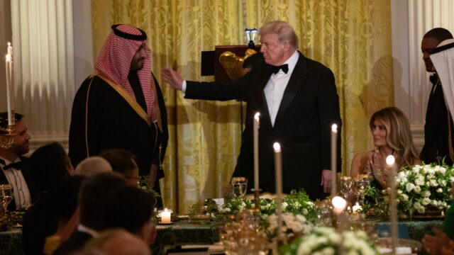 Ο Ντόναλντ Τραμπ υπόσχεται να εργαστεί για την ειρήνευση του Σουδάν