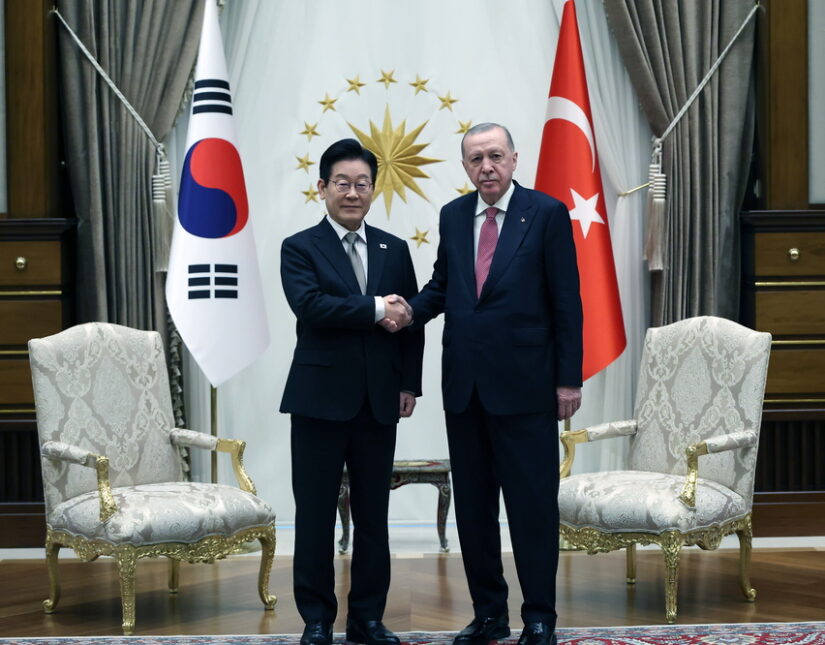 Υπογράφηκε πυρηνική συνεργασία Τουρκίας-Νότιας Κορέας