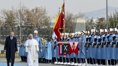 Συνάντηση πάπα Λέοντα και Ερντογάν: “Προσδοκίες για παγκόσμια ειρήνη και σταθερότητα”