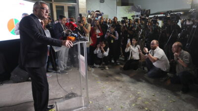 Γιατί ο "θαρραλέος" Ερχιουρμάν "έστησε" την Ολγκίν, Κώστας Βενιζέλος