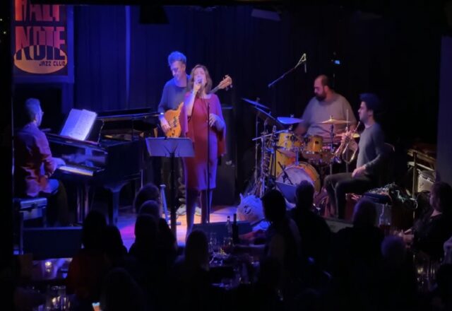 Η Φένια Παπαδόδημα γοήτευσε στο Half Note Jazz Club, Πόπη Αρωνιάδα