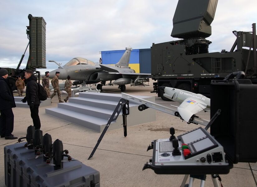 Ούτε τους Ουκρανούς δεν πείθει ο Ζελένσκι για τα Rafale και τα Gripen, Όλγα Μαύρου