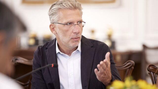 Ο Σκέρτσος σπεκουλάρει πριν... κρυώσει ο νεκρός! Κόμπρα