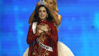 Της διαπλοκής το κάγκελο και στα καλλιστεία! Κόμπρα