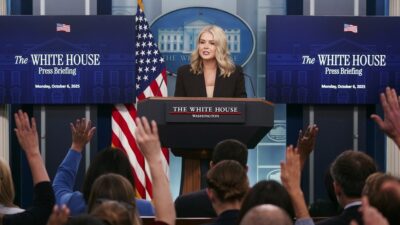 Δεν έδωσε ο Τραμπ την Καρολάιν στον... ερωτοχτυπημένο Όρμπαν!