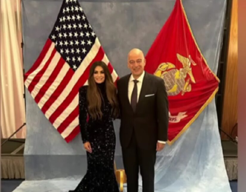 Τι δείχνει η φωτό της Κίμπερλι με Δένδια και Κικίλια...