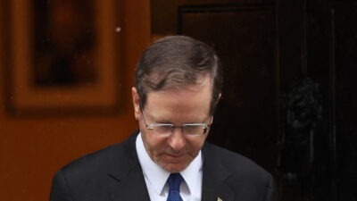 Πρόεδρος Ισραήλ προς Τραμπ: Αν θέλει απονομή χάριτος ο Νετανιάχου, να τη ζητήσει ο ίδιος