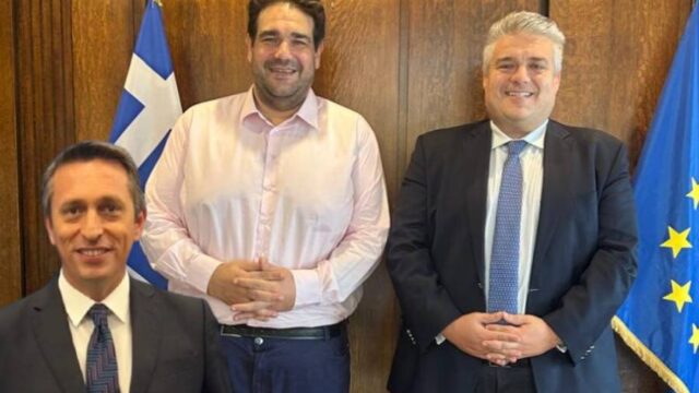 Γαλάζιος κακός χαμός στη Μεσσηνία για ένα... γήπεδο!