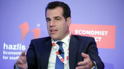 Ρε μήπως ο Πλεύρης έβαλε πλώρη για το κόμμα Τσίπρα! Κόμπρα