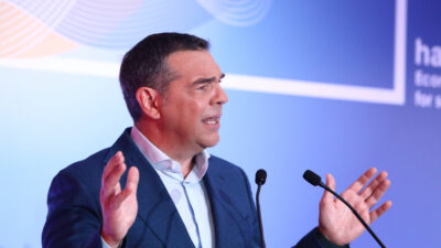 Μας θεωρούν λωτοφάγους…