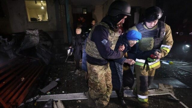 Ουκρανία: Τουλάχιστον 20 νεκροί σε ρωσική επίθεση πριν από τις διπλωματικές προσπάθειες στην Τουρκία