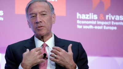 Τον θυμάστε τον παχουλό Πομπέο; Έσκασε μούρη στην Κύπρο αδυνατισμένος...