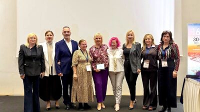 Βραβείο επιχειρηματικότητας, επιστήμης & κοινωνικής προσφοράς στην Ιουλία Τσέτη, από τους νοσοκομειακούς φαρμακοποιούς – ΠΕΦΝΙ