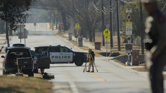 Επίθεση στο Σίδνεϊ: Ο φερόμενος ως δράστης κατηγορείται για 59 αδικήματα, μεταξύ αυτών και 15 φόνους