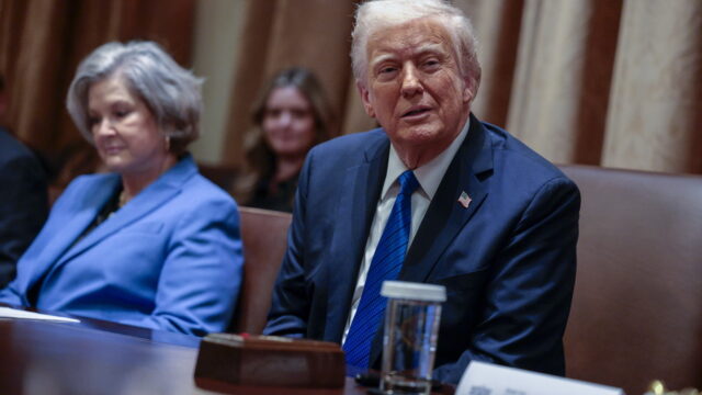 Συνέντευξη – φωτιά από την προσωπάρχη του Λευκού Οίκου: "Αλκοολική προσωπικότητα" ο Τραμπ - Τι λέει για Μασκ, Βανς, Μπόντι