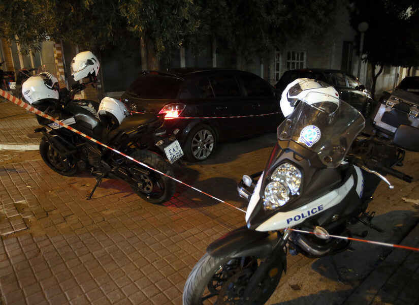 Παραδόθηκε ο 30χρονος που αναζητούνταν για τη διπλή δολοφονία στη Φοινικούντα