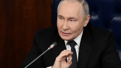 Πούτιν: "Η Ρωσία θέλει και είναι έτοιμη να λήξει τον πόλεμο με ειρηνικά μέσα"