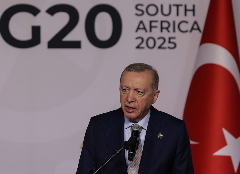 Με τον ηγέτη του Σουδάν συναντήθηκε ο Ερντογάν