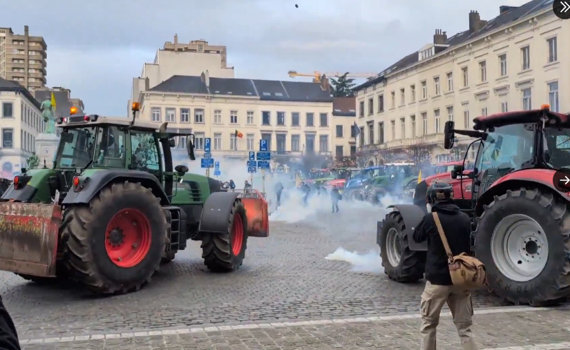 Χημικά στους Γάλλους αγρότες που θέλησαν να κάνουν ντου στην Ευρωβουλή – Πρόβλημα το Mercosur
