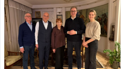 Το πατρικό του Βούτσιτς επισκέφθηκε ο Δένδιας