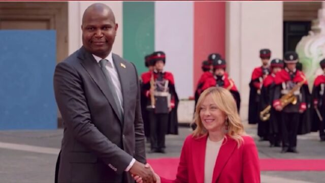 Η Μελόνι, ο... κοντός από τη Μοζαμβίκη, οι Πούτιν-Ερντογάν και ο Πακιστανός... εισβολέας!