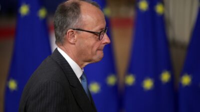 Ο Μερτς οραματίζεται τρίτο γύρο με την Ρωσία – Ο Μακρόν σπάει τον πάγο, Δημήτρης Χρήστου