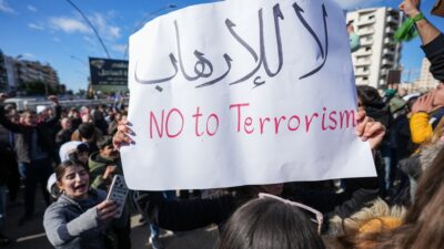 Η Δαμασκός καταπνίγει διαδηλώσεις Αλαουιτών – Τεταμένο κλίμα στην Συρία