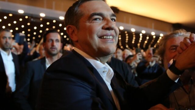 Προαναγγελία κόμματος από Τσίπρα – "Δεν μας αξίζει η Ελλάδα του Φραπέ"