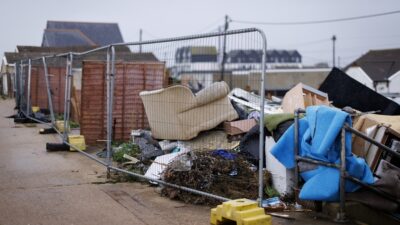 Εκτός ελέγχου η ανισότητα παγκοσμίως, Σάββας Ρομπόλης-Βασίλης Μπέτσης