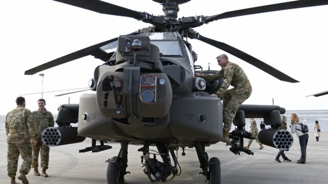 Σε ρόλο αντι-drone τα ελικόπτερα Apache στις ΗΠΑ, Ευθύμιος Τσιλιόπουλος