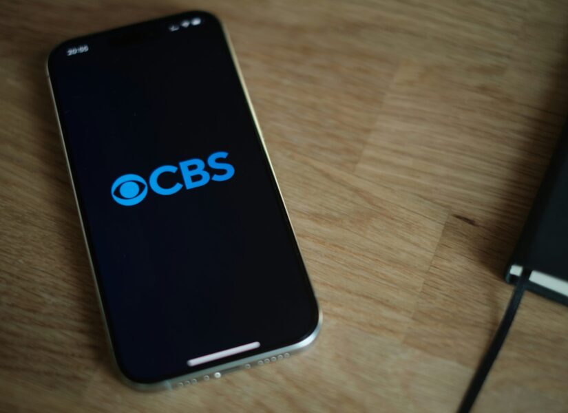 Σάλος στο CBS: Καταγγελίες για πολιτική λογοκρισία στην ιστορική εκπομπή “60 Minutes”