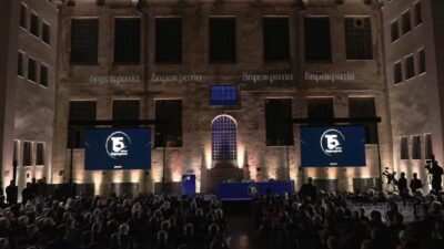 Παρών και ο Σαμαράς στην εκδήλωση με Καραμανλή-Βενιζέλο – Αιχμηρή δήλωση για το αγροτικό