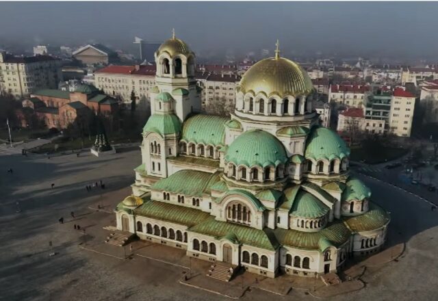 Σόφια: Μια πόλη όπου η ιστορία αναπνέει στο παρόν, Θεόφιλος Μπάμπουλης