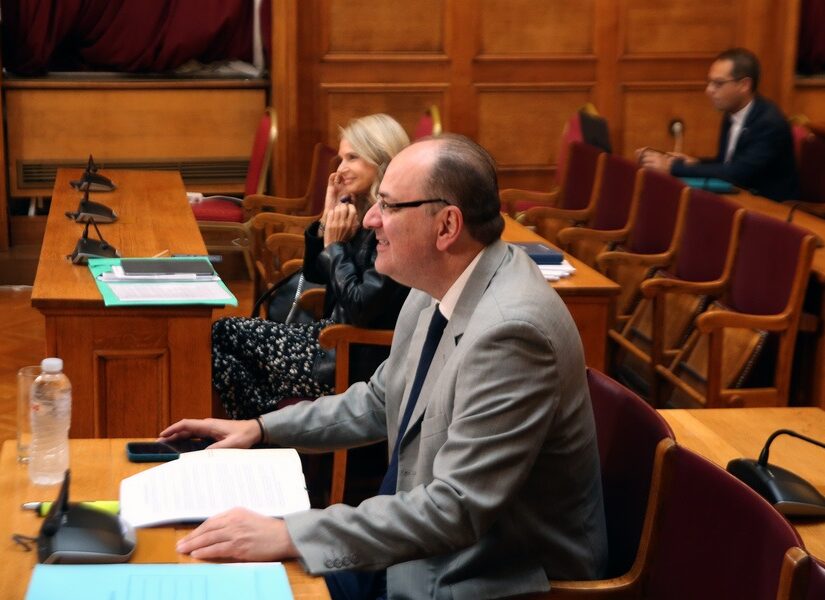 Κύριε, κύριε, η Ζωή με βρίζει, με είπε γυμνοσάλιαγκα...