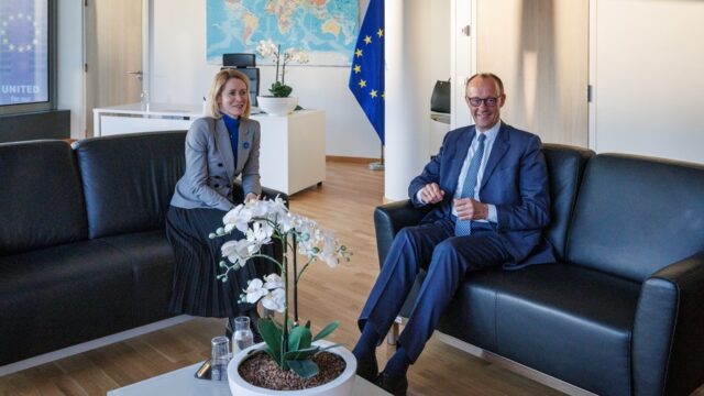 Θα αλλάξει ή θα βουλιάξει η Ευρώπη στις πολεμικές φαντασιώσεις της; Σταύρος Λυγερός