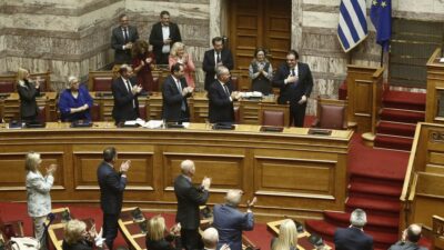 Οι αγρότες επιμένουν στα μπλόκα παρά... την εκλογή Πιερρακάκη! Ηρακλής Ρούπας