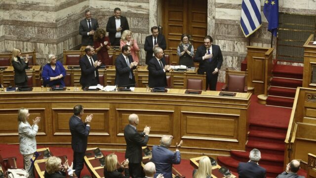 Οι αγρότες επιμένουν στα μπλόκα παρά... την εκλογή Πιερρακάκη! Ηρακλής Ρούπας