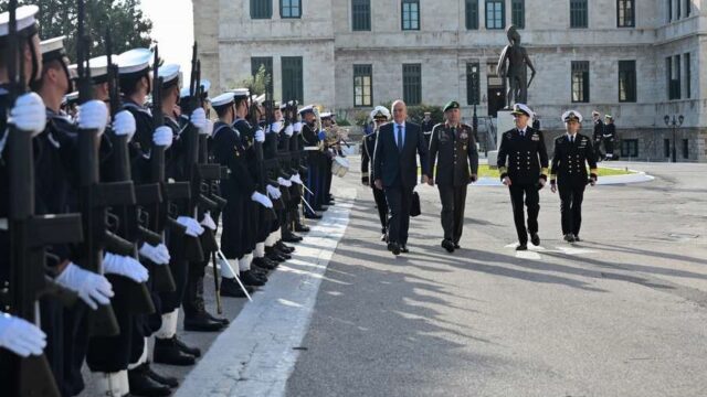 Νίκη: Δούρειος Ίππος το νομοσχέδιο Δένδια για τις ένοπλες δυνάμεις